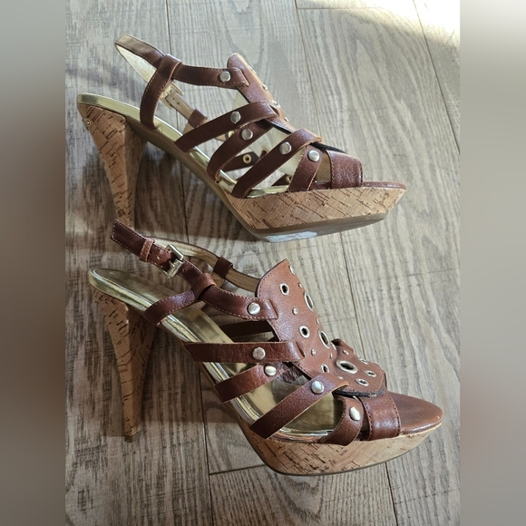 Michael Kors | Brown Leather Strappy Sandalsps and Vintage Look, Size 8.5 - Picture 2 of 8